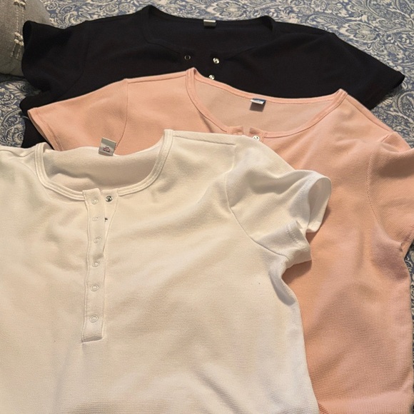 Bundle Old Navy Short Sleeve Henley Top-Black White Peach - Picture 14 of 14